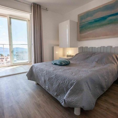 Tres Beau T2 Climatise Refait A Neuf, Vue Mer Panoramique Exceptionnelle A 120M A Pied De La Plage La Ciotat Dış mekan fotoğraf